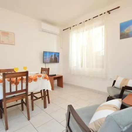 Sladana By Interhome Apartamento *